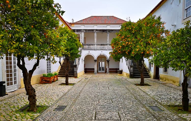 Casa da Cerca Lisbon