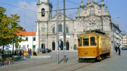 public transport in Porto