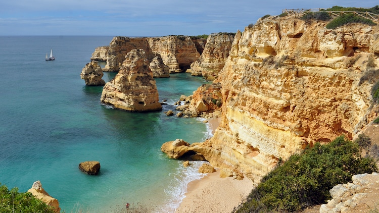 Lagoa Portugal: The Perfect Summer Escape