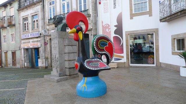 https://beportugal.com/wp-content/uploads/2019/08/Portuguese-Rooster-640x360.jpg